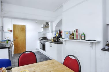 Bedford Park, North Hill, Plymouth - Image 3